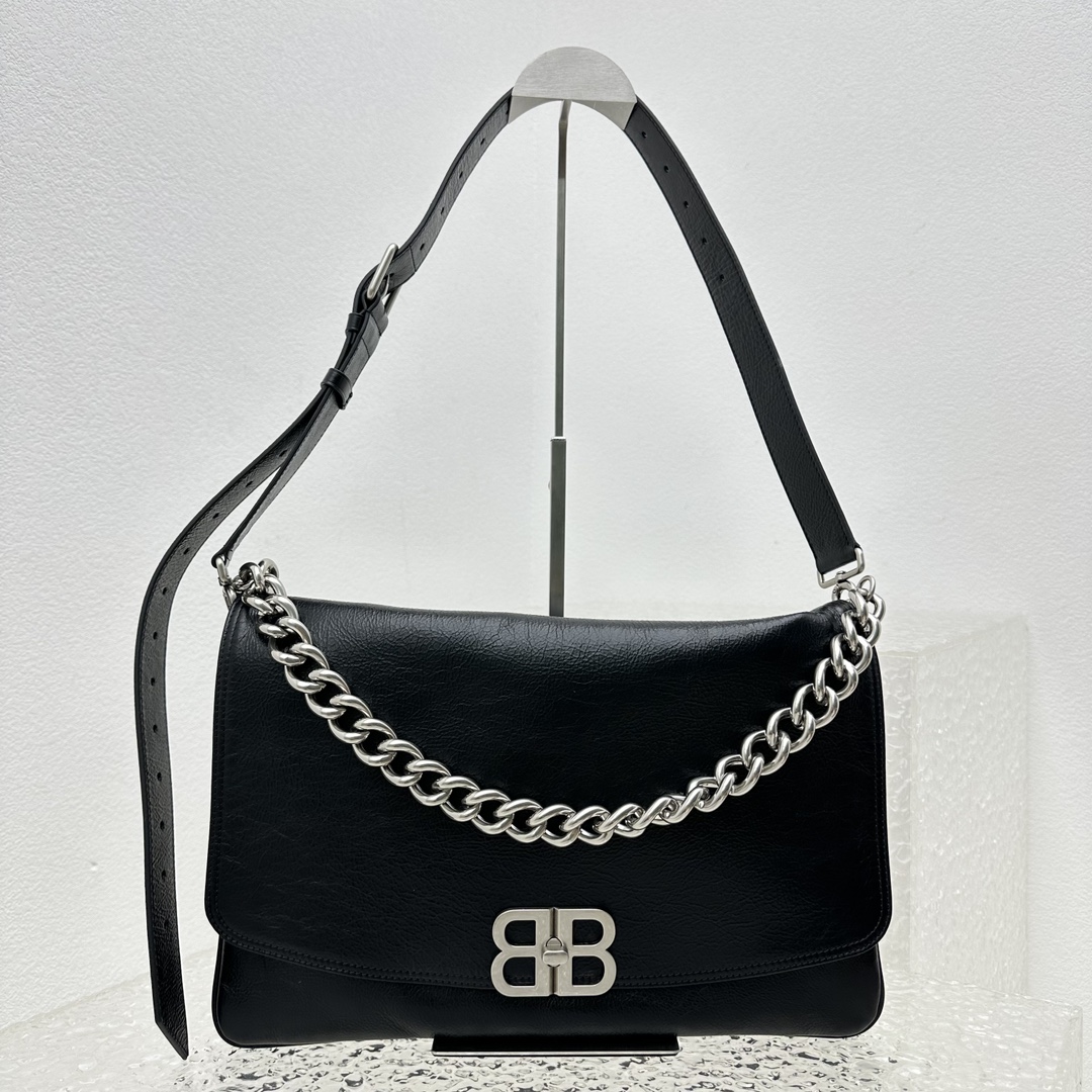 Ba*len*cia*ga bb soft bag-24*36*4cm