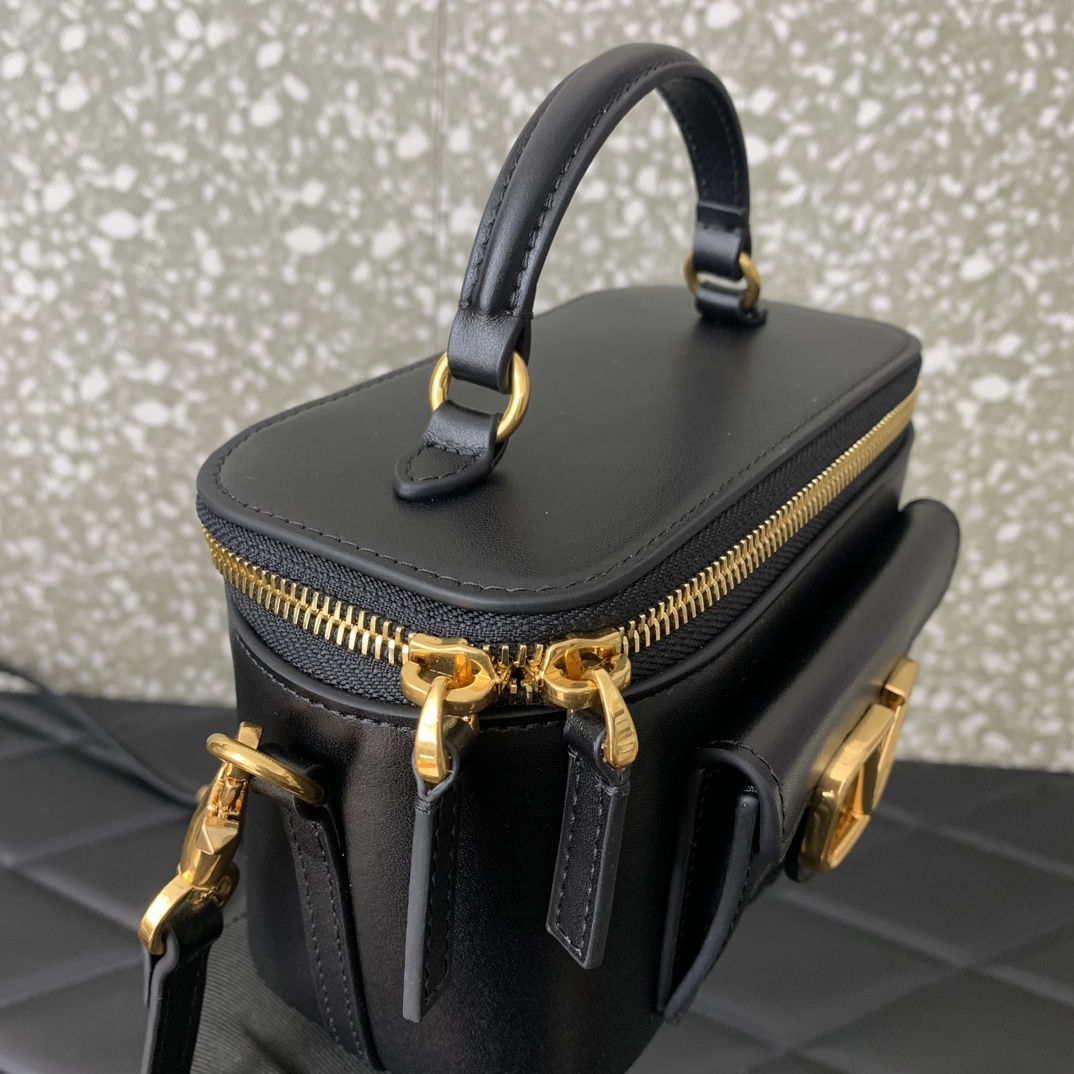 Va1e*ntin0 alentino garavani box bag-16.5*10*7.5cm