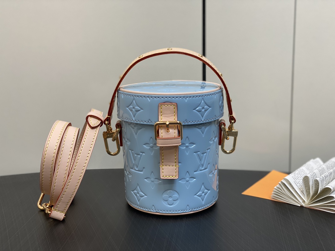l0*is V*t0n astor bag m24099-12 x 14.2 x 12cm