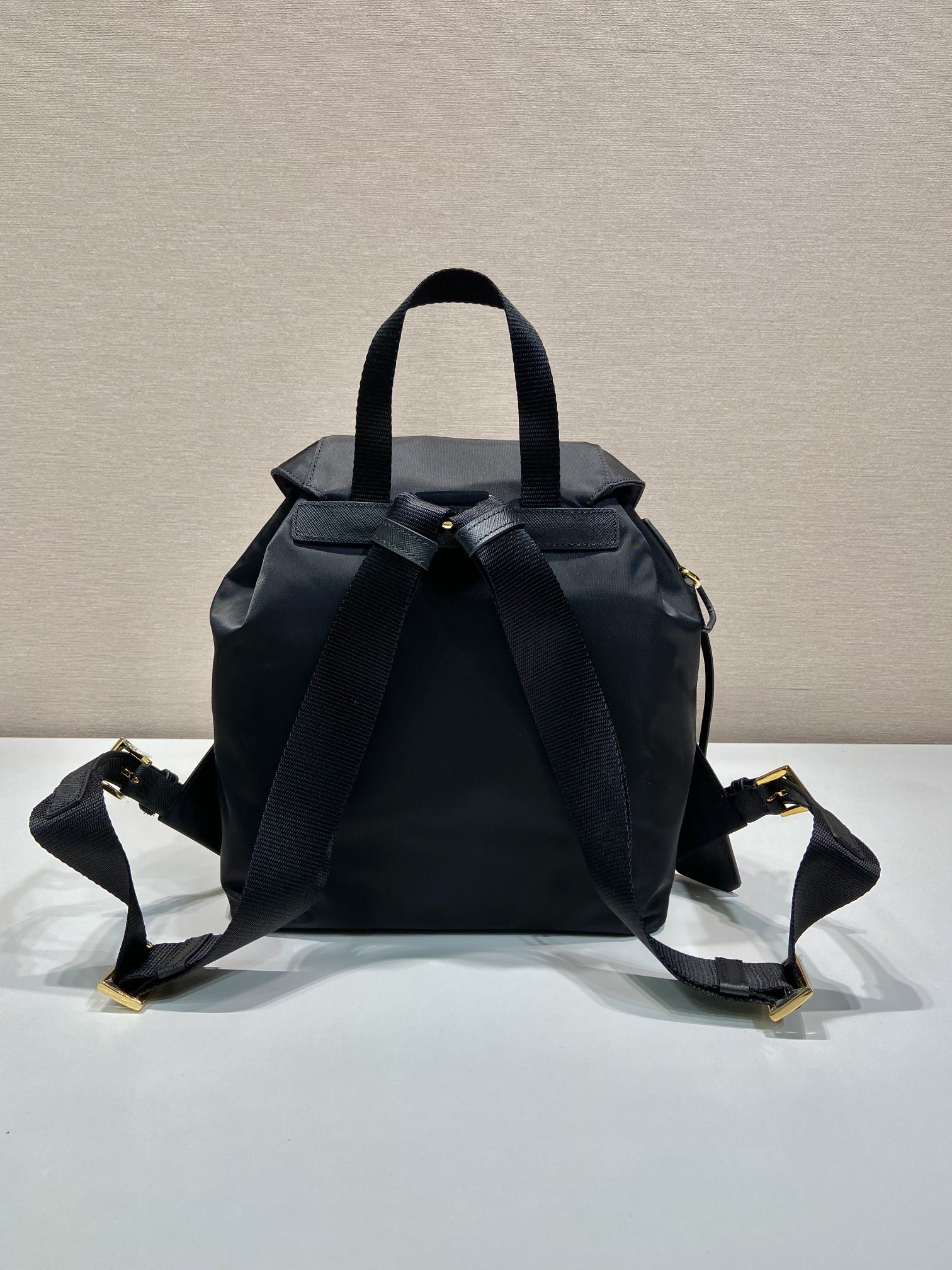 Pra*a re-nylon 1bz677 backpack-12*23.5*28cm