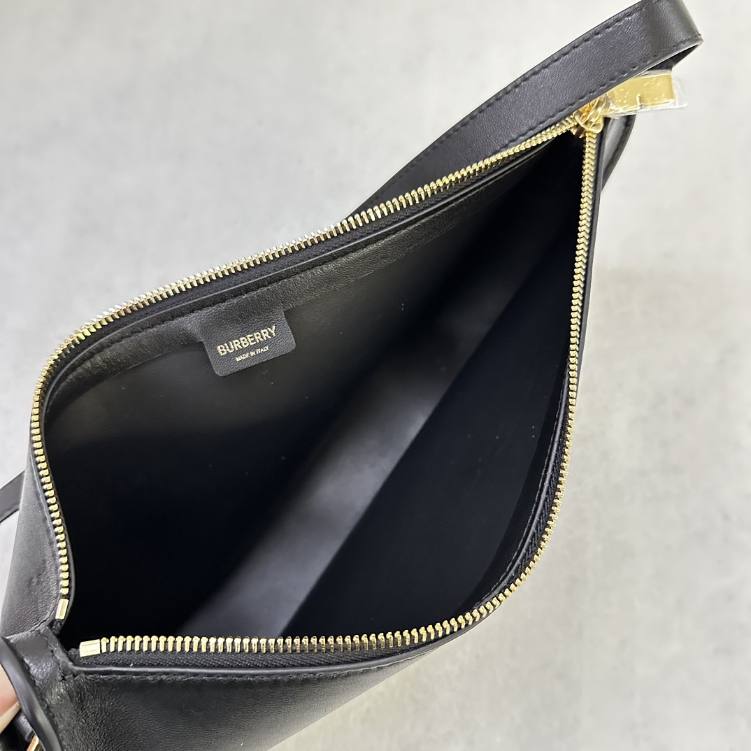 B**rry shield bag-32*7*17cm