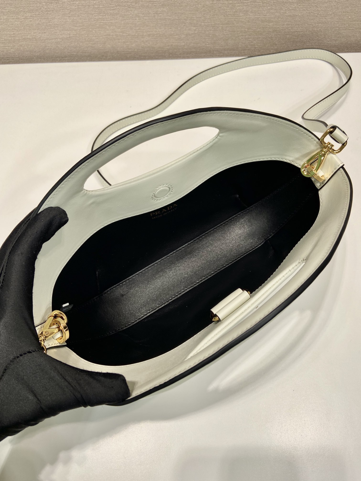 Pra*a crossbody bag 1ba421-30*20*5cm