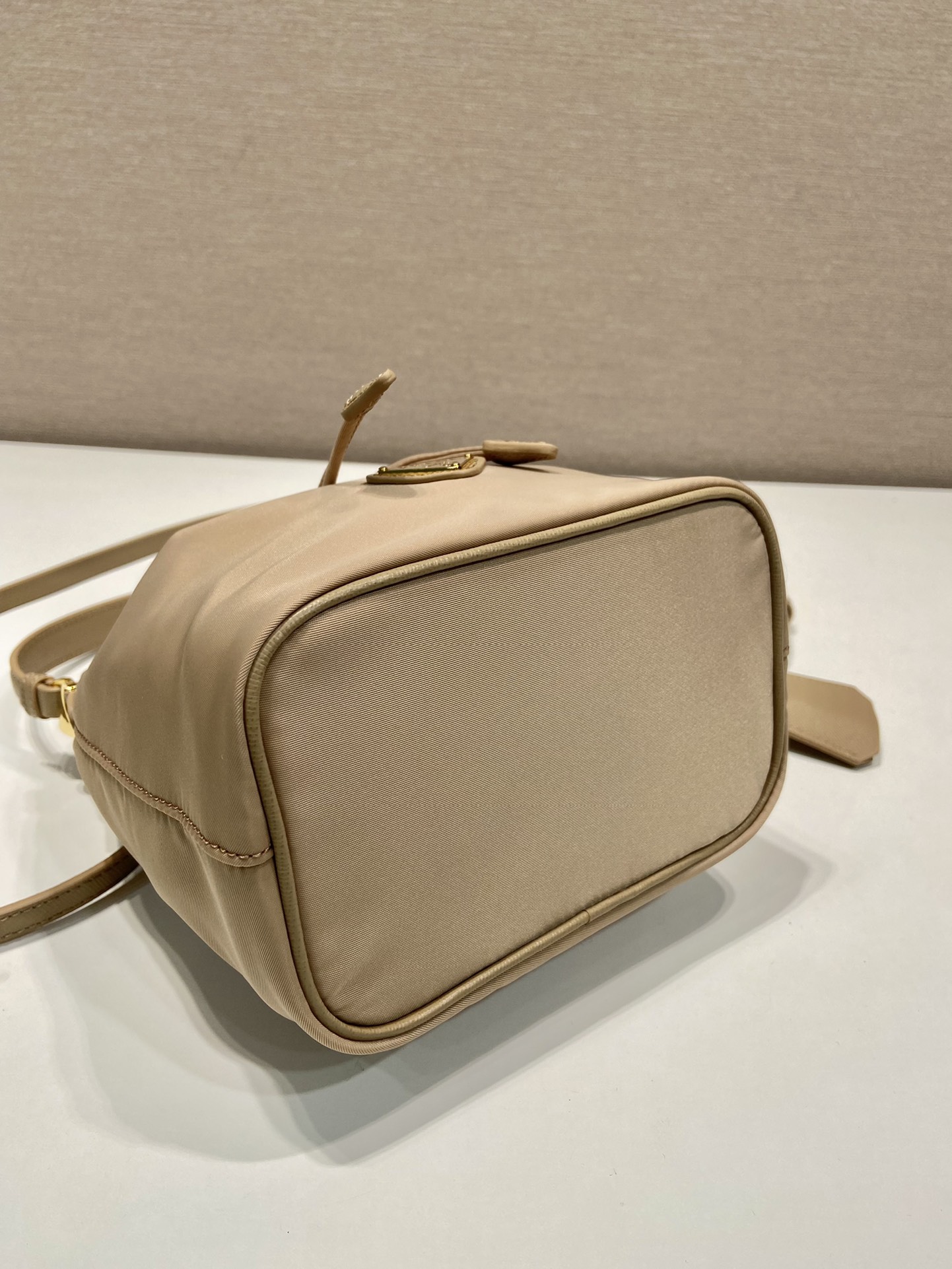 Pra*a 1be067 bucket bag-15.5*19.5*10cm