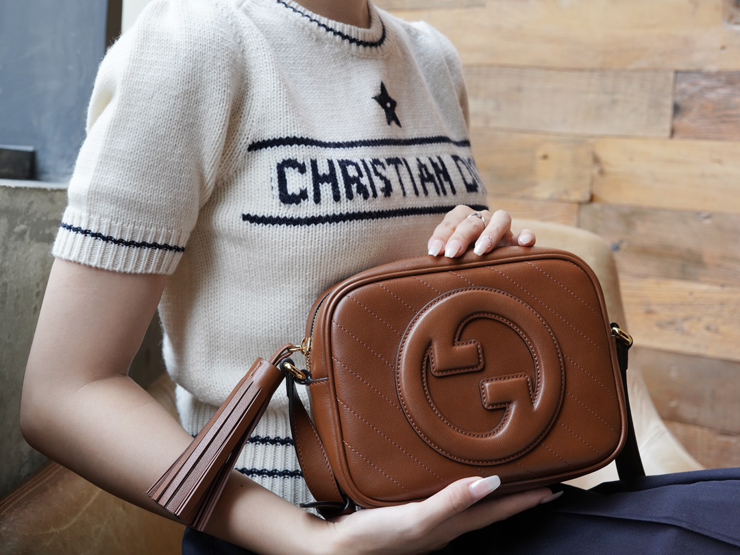 G*u*i blondie shoulder bag-21*15.5*5cm