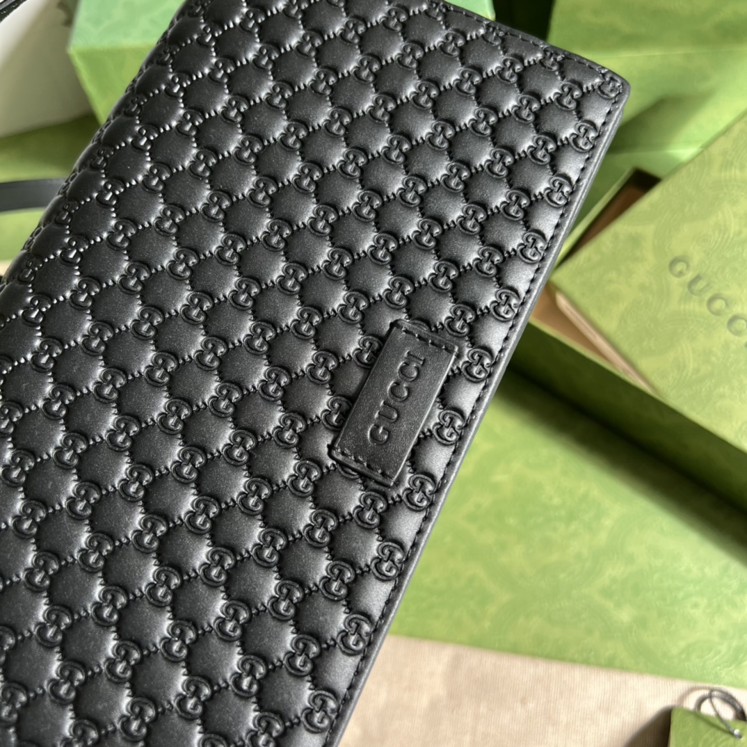 G*u*i wallet-21*12*3.5cm
