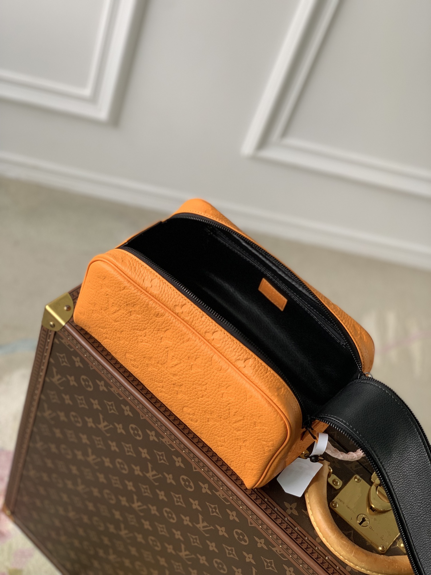 l0*is V*t0n locker dopp kit pouch -28 x 15 x 16.5cm