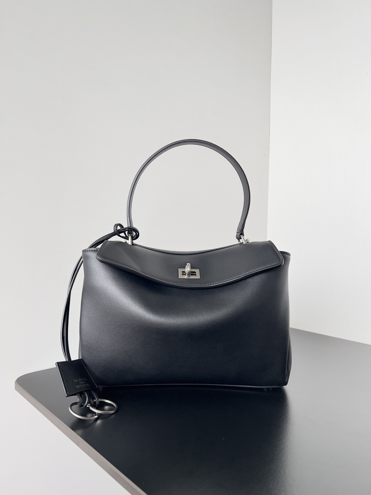 Balenciag Rodeo Handbags-28.9x20x9.9CM
