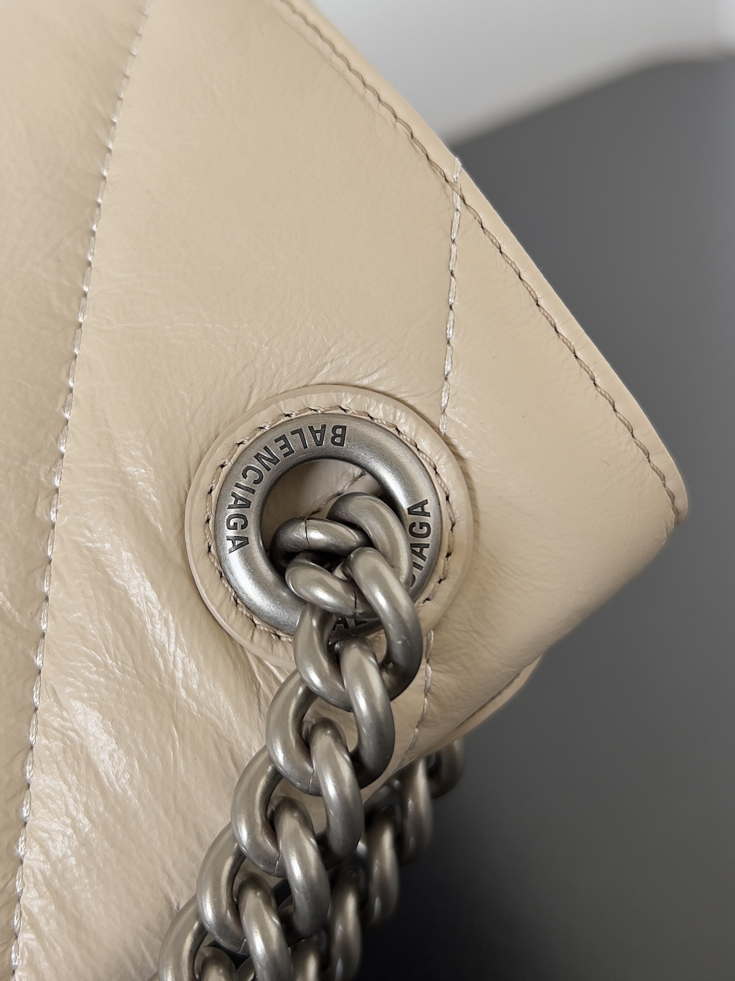 Ba*len*cia*ga crush chain bag-25.5*10*15.5cm