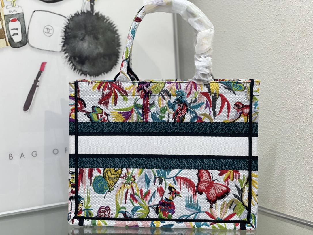 D*or small book tote-36.5cm