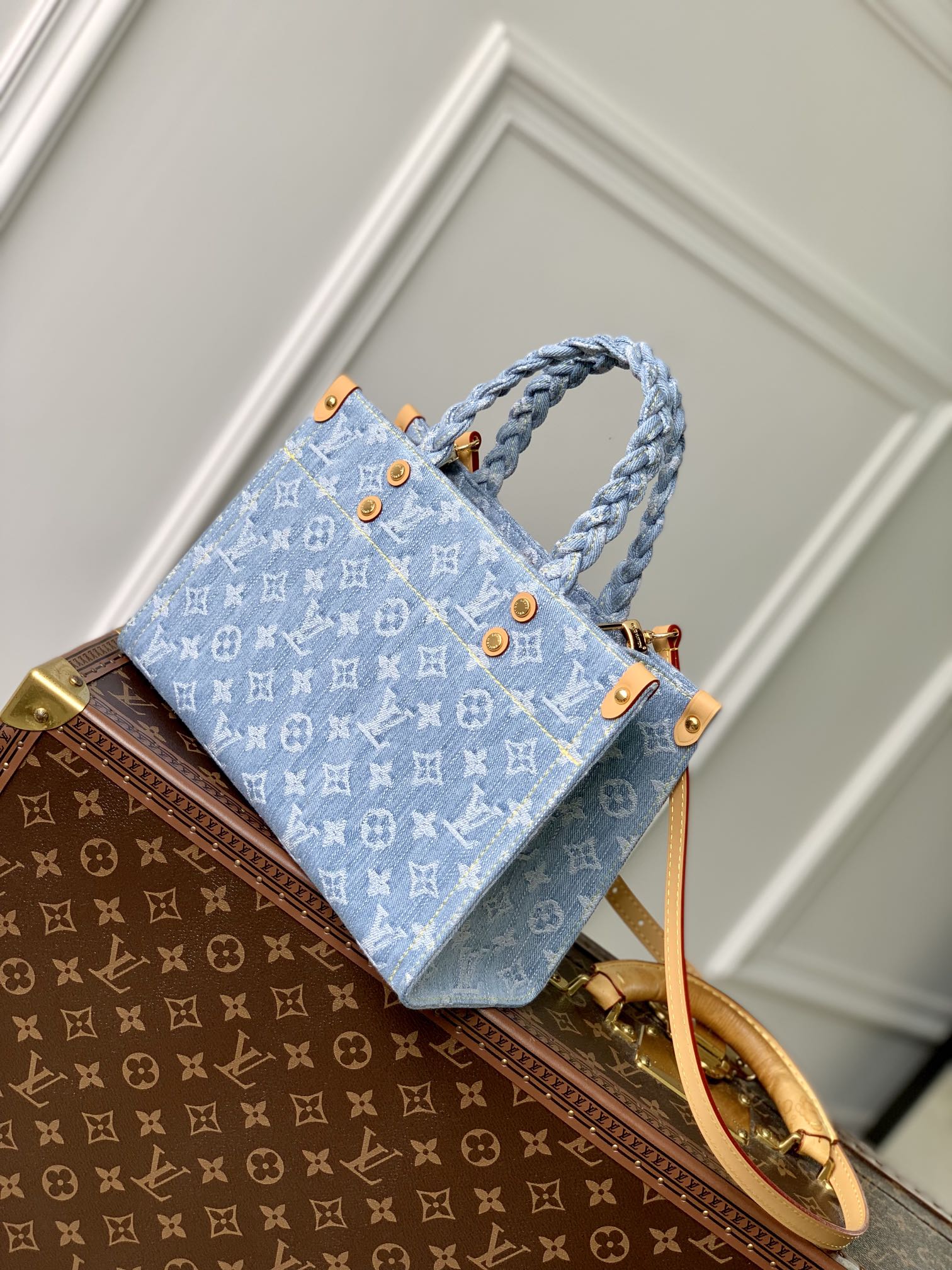 l0*is V*t0n let go handbag-28 x 23 x 10.5 cm