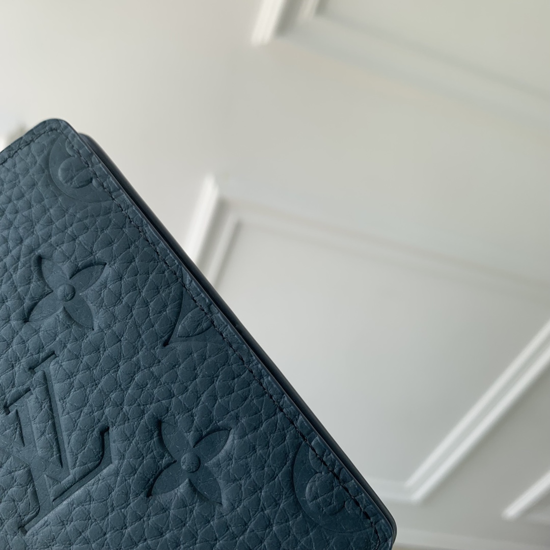l0*is V*t0n wallet-m11524-7.5 x 11.1 x 1cm