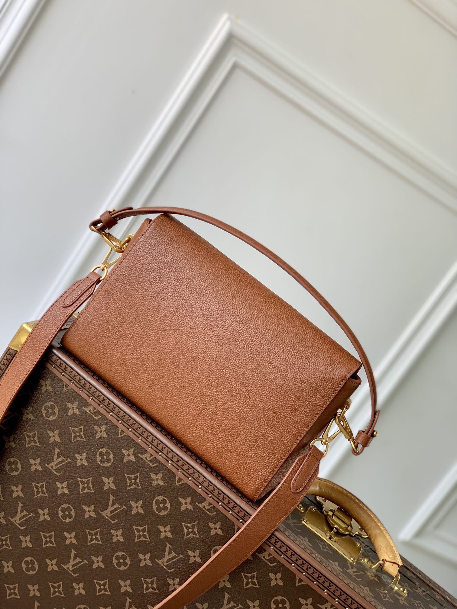 l0*is V*t0n soft twist bag-m24639-27*19*9cm