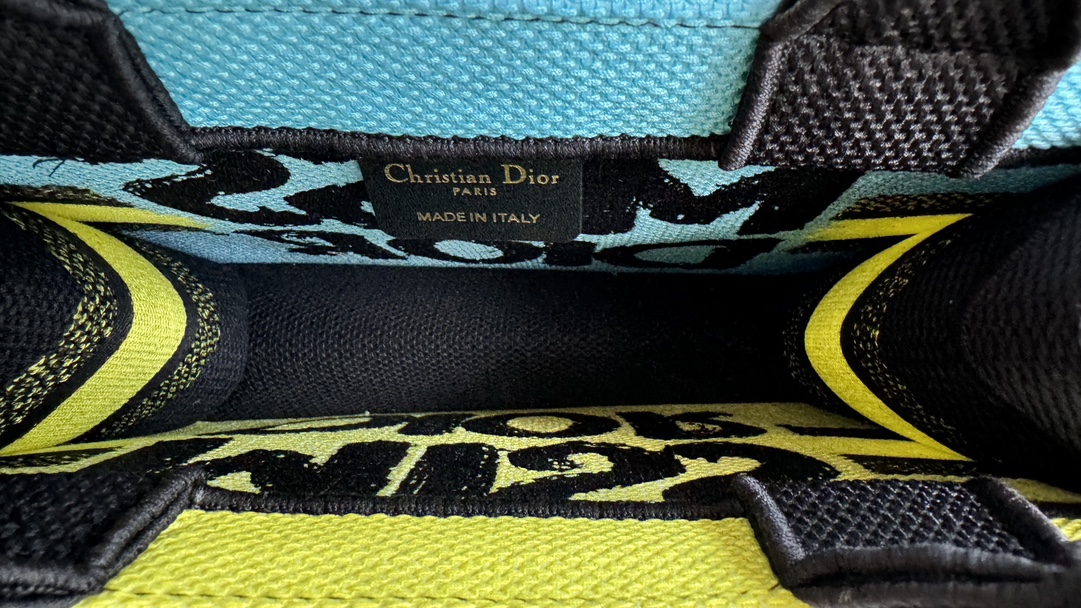 D*or small book tote-26*8*22cm