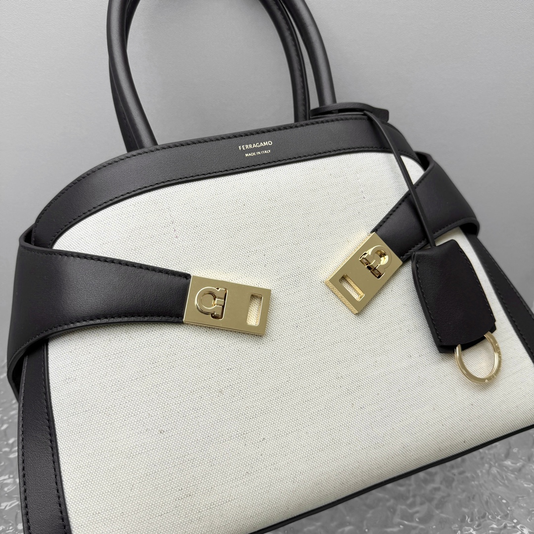 Ferragamo Top-handle Bag-32*22*14CM