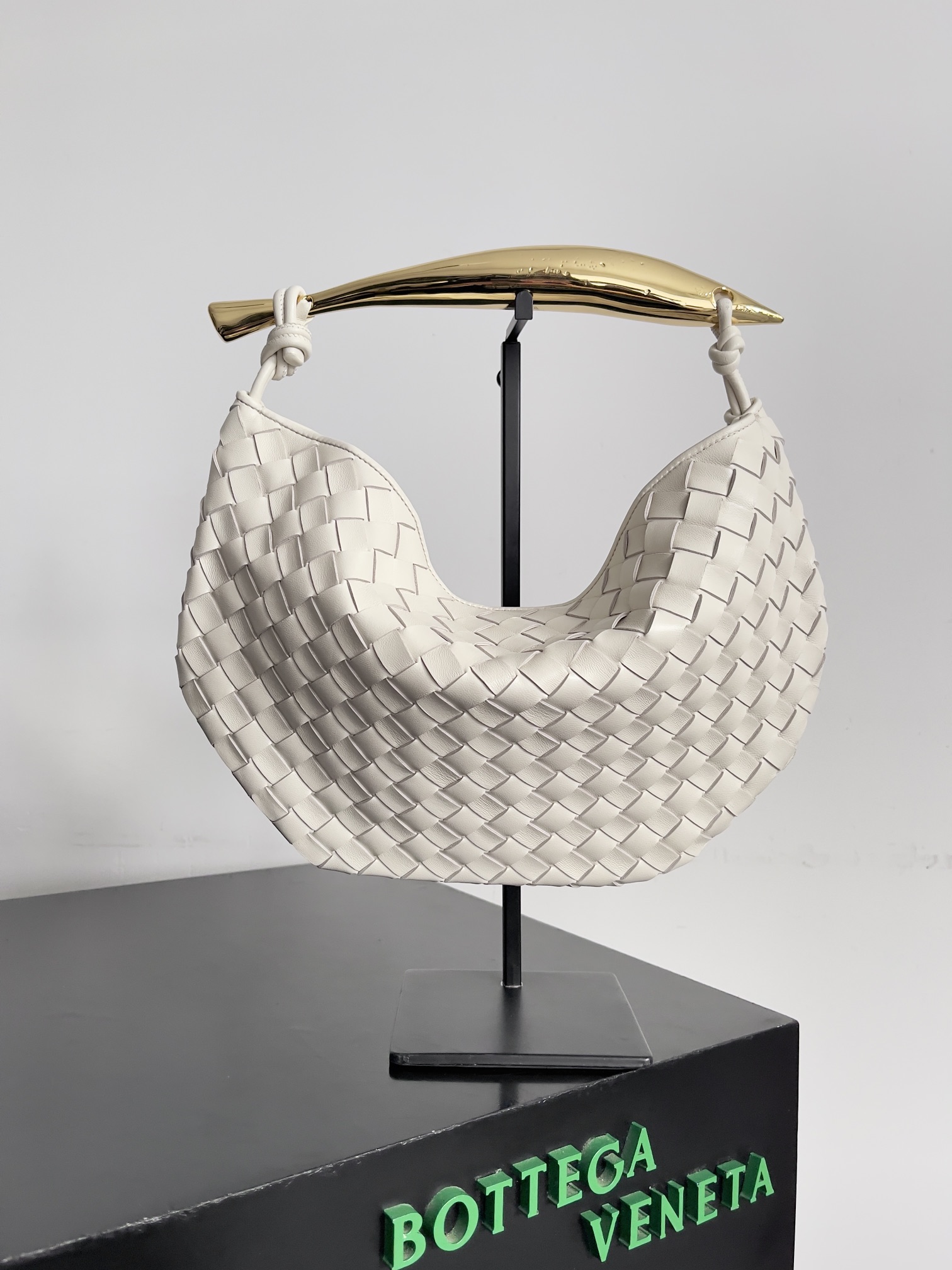 b0tt*ga Ven*ta sardine bag-36*3*24cm