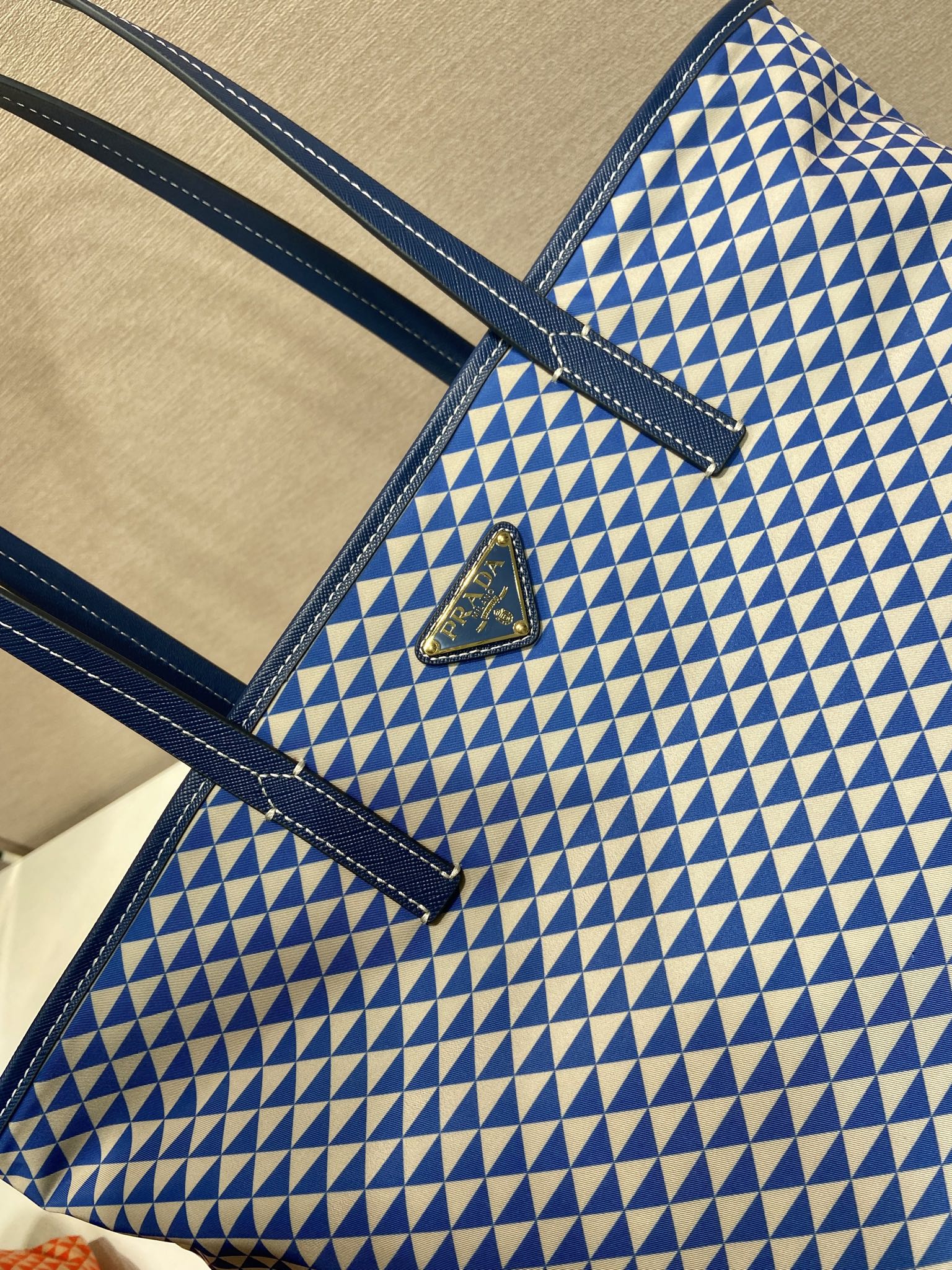 Pra*a tessuto triangulum tote-1bd552-33*29*14cm