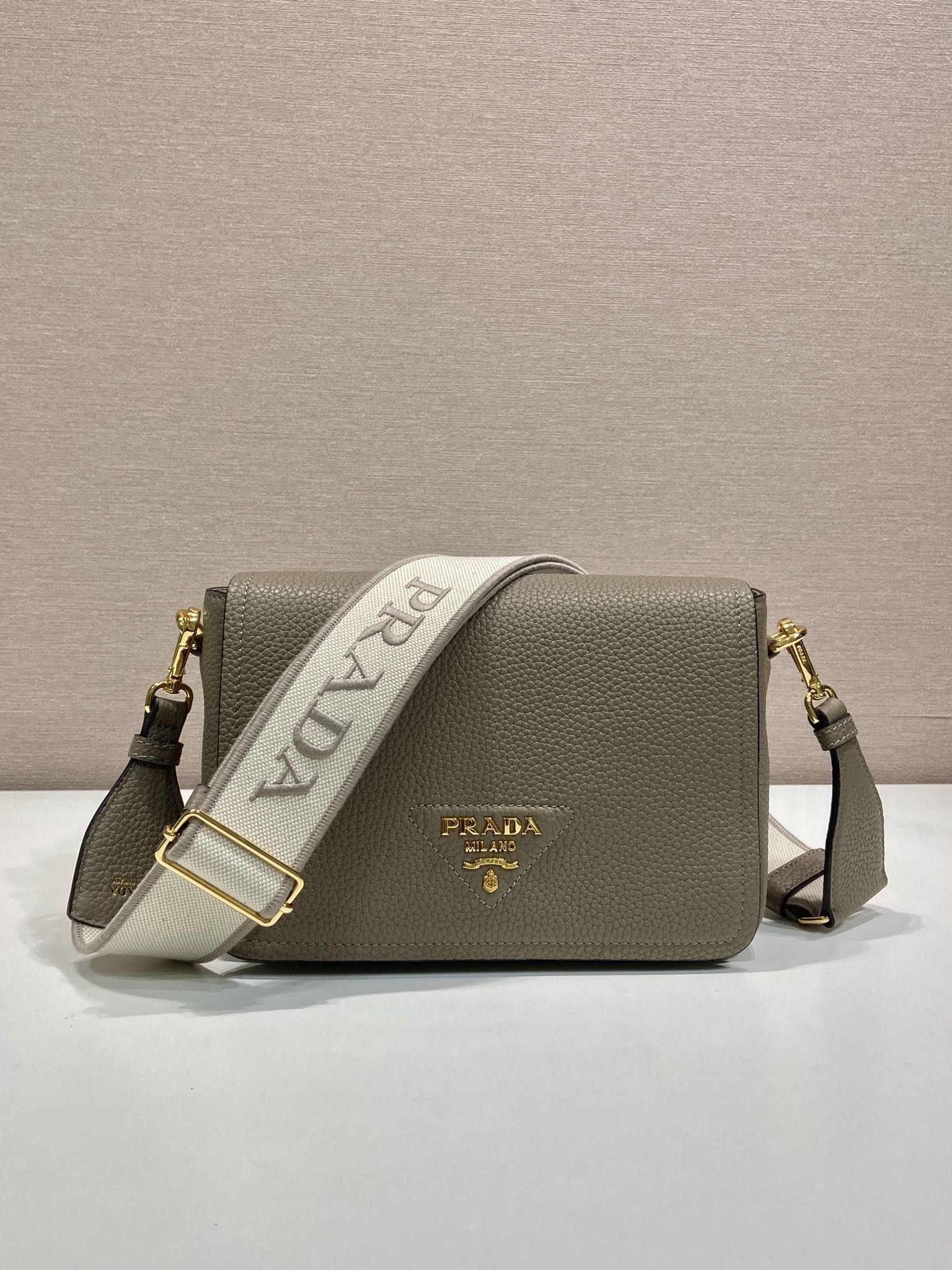 Pra*a 1bd314 leather shoulder bag-23*18*9cm