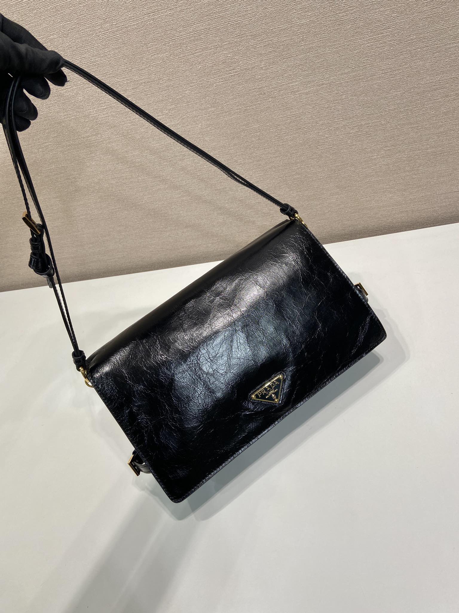 Pra*a black demi-lune large leather shoulder bag-1bd385-30*18.5*9cm