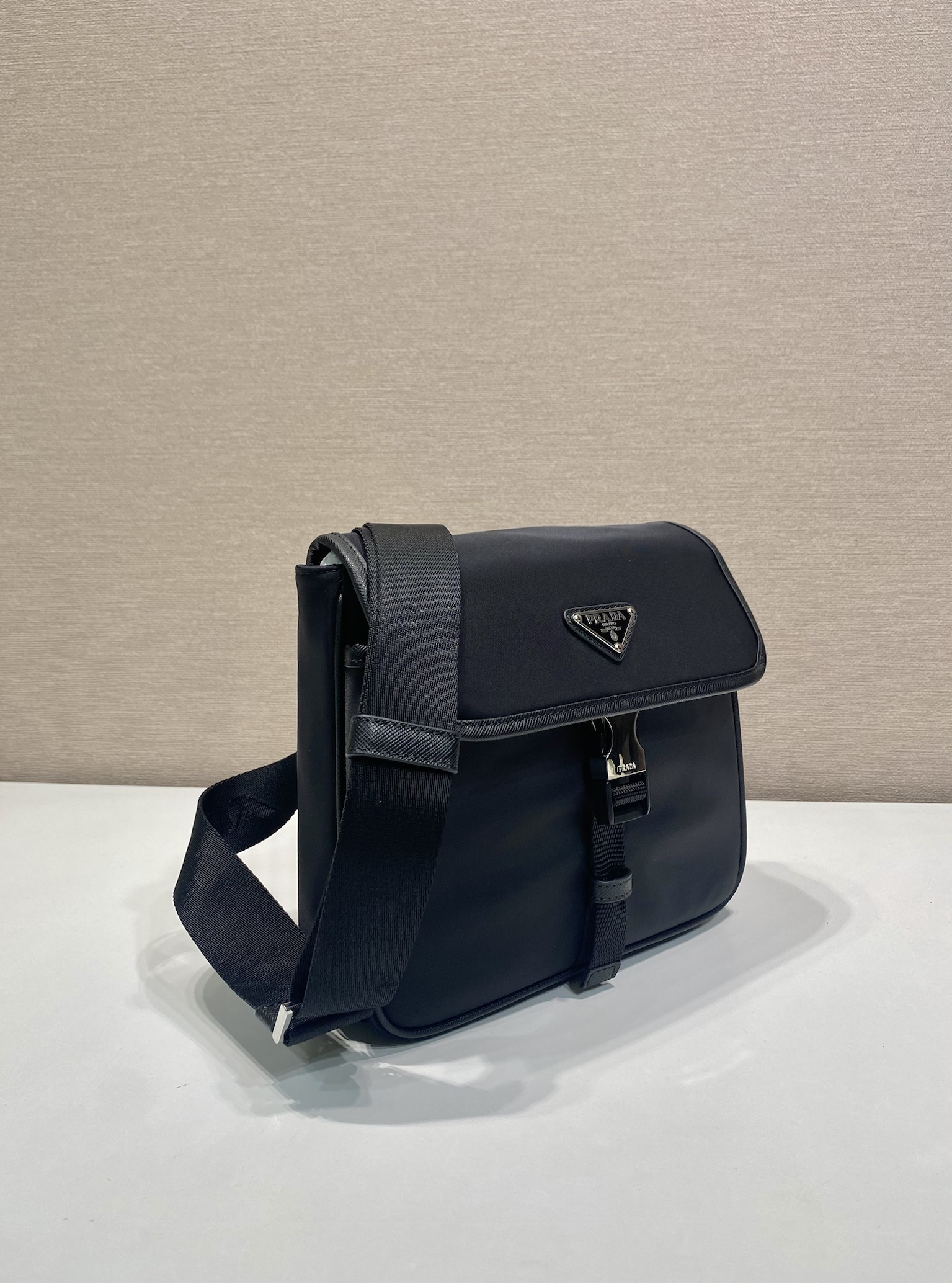 Pra*a 2vd077 shoulder bag-22*20*6cm