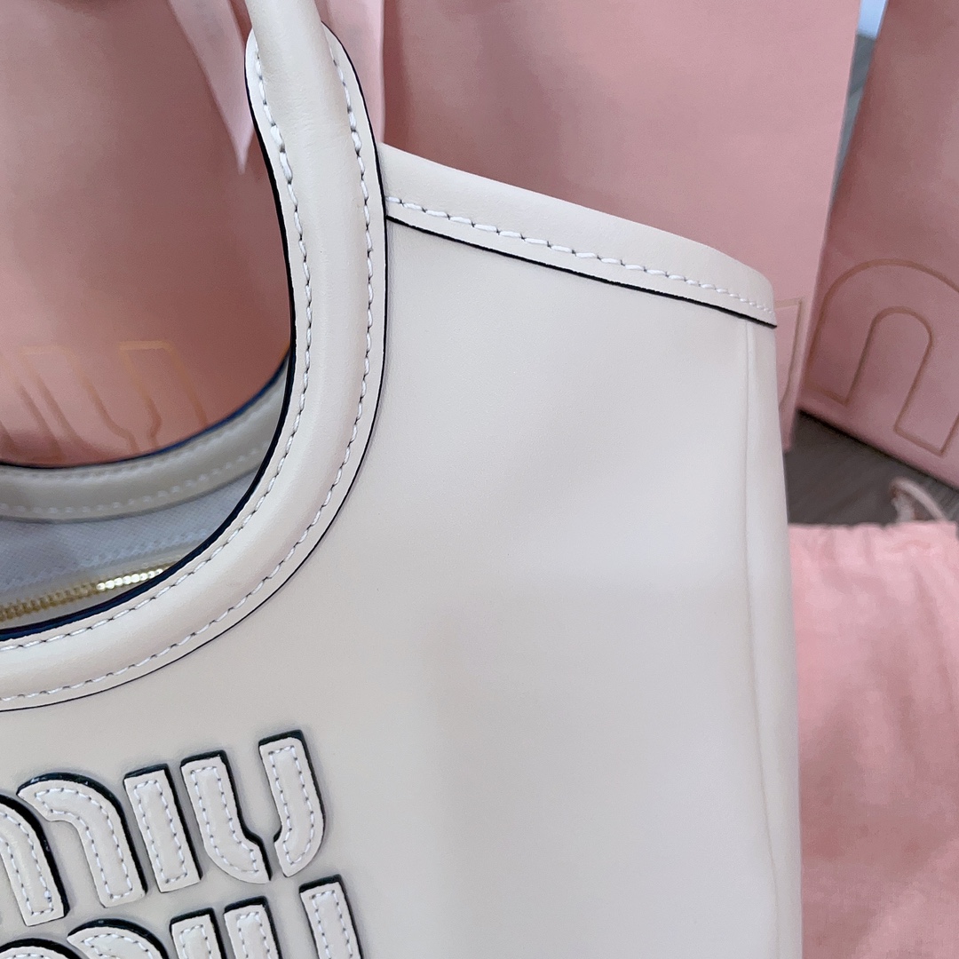 M1um1u lvy tote-23x13x7cm