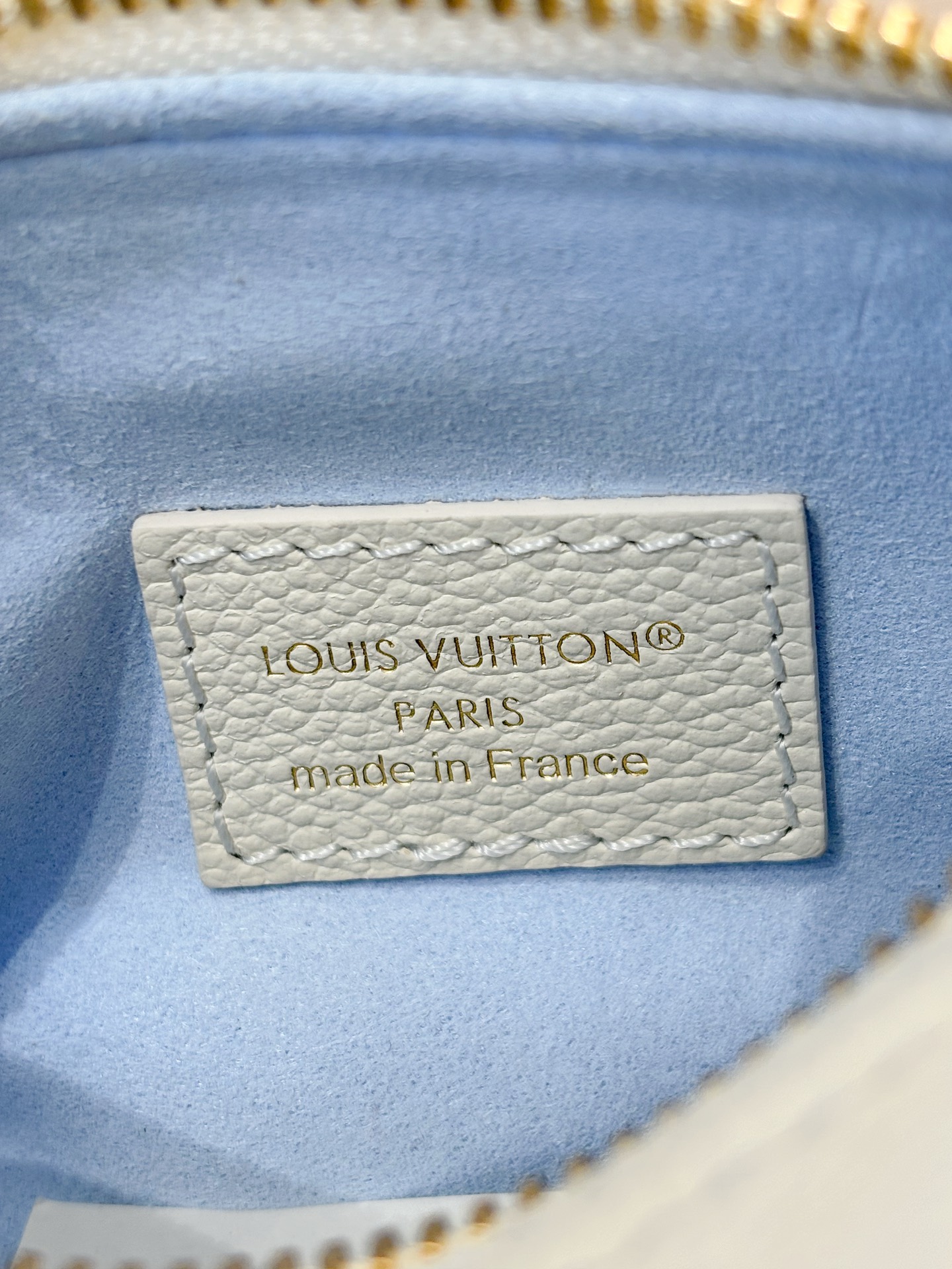 L0vis Vvtt0n Nano Speedy-M27702-16x10x7.5CM