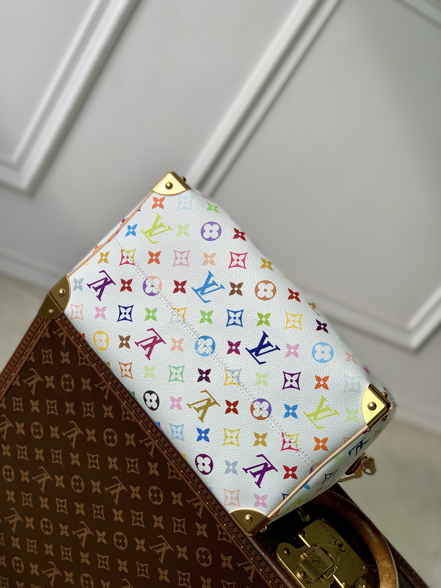 L0vis Vvtt0n Speedy Soft 30 Lucky-21 x 17 x 30CM