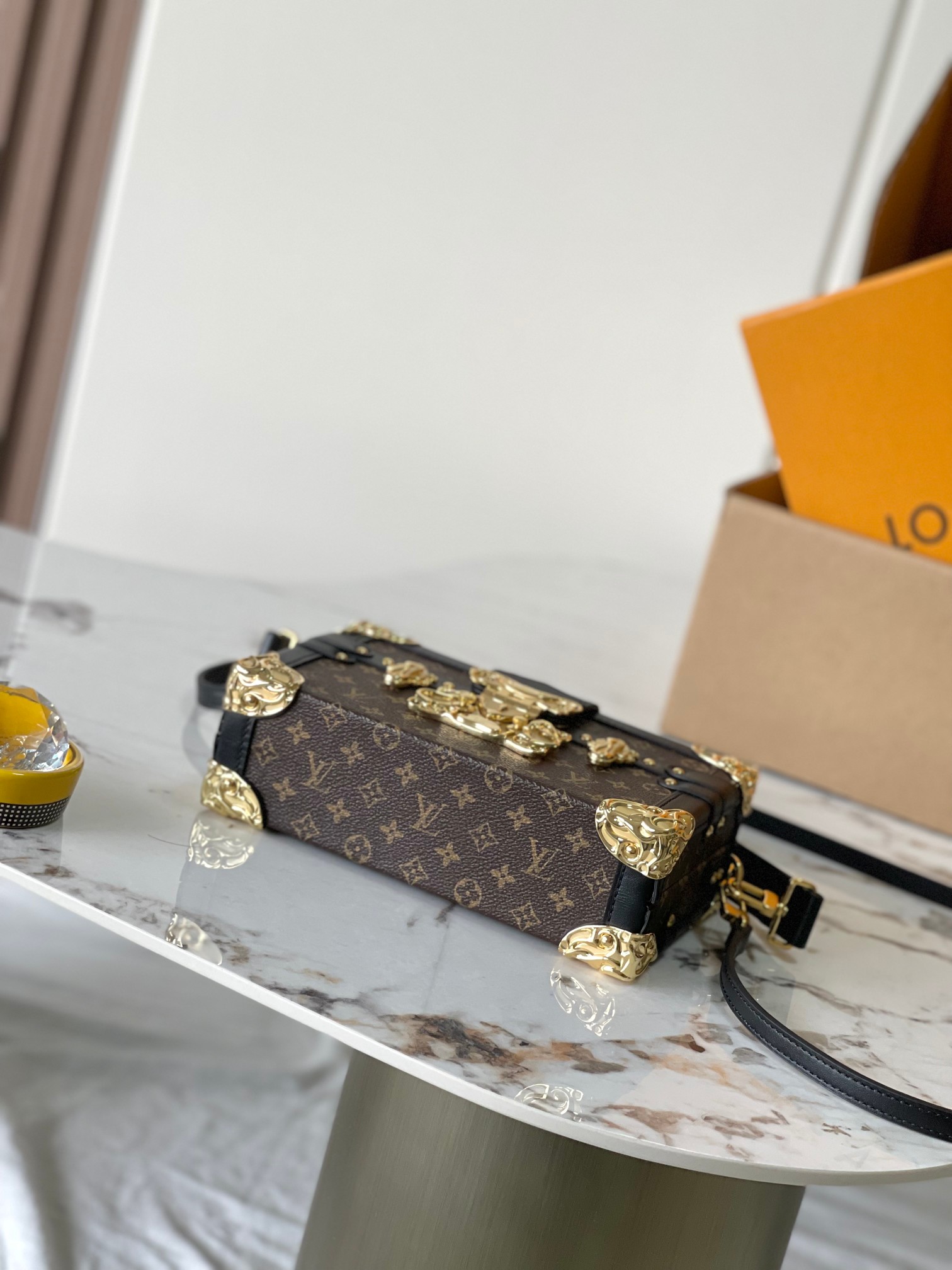 L0vis Vu*itton Petite Malle Monogram Canvas - Handbags-20*12.5*6CM