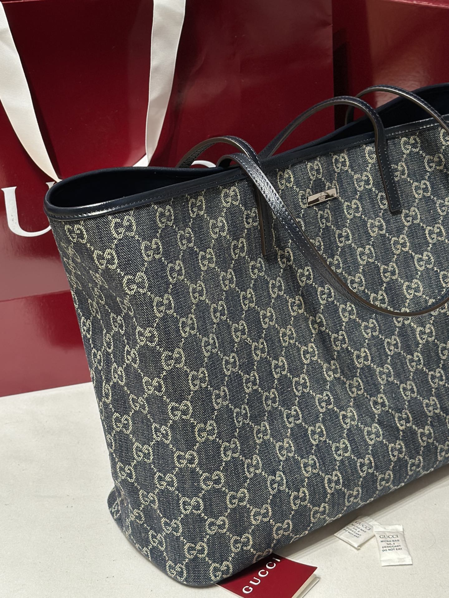 Gv*c* Generation Tote Bag-38x29.5x13CM