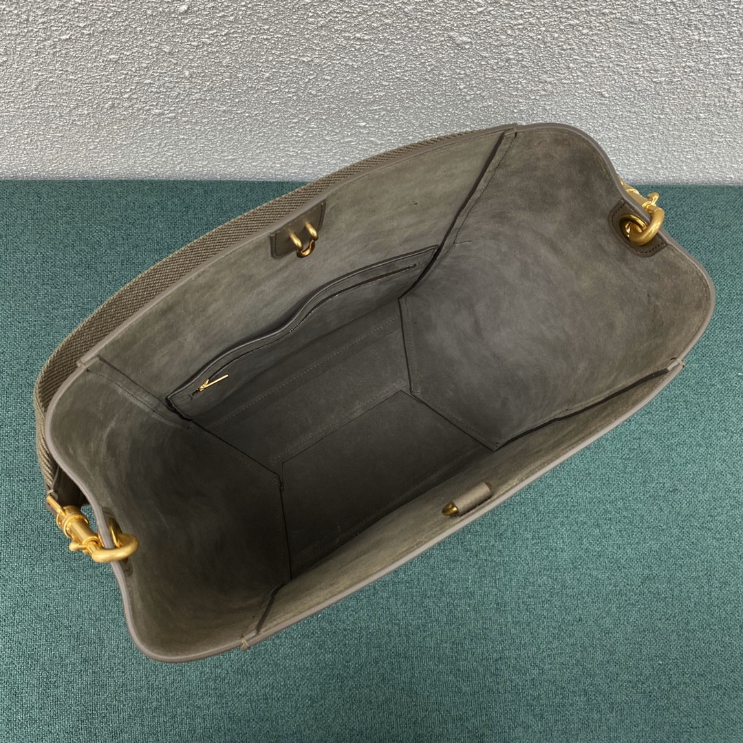 Ce**e sangle bag-23*17*33cm