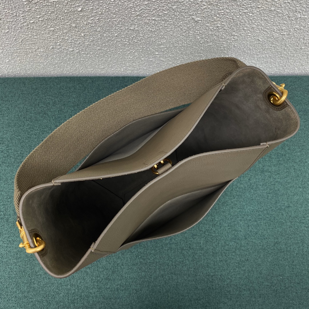 Ce**e sangle bag-23*17*33cm