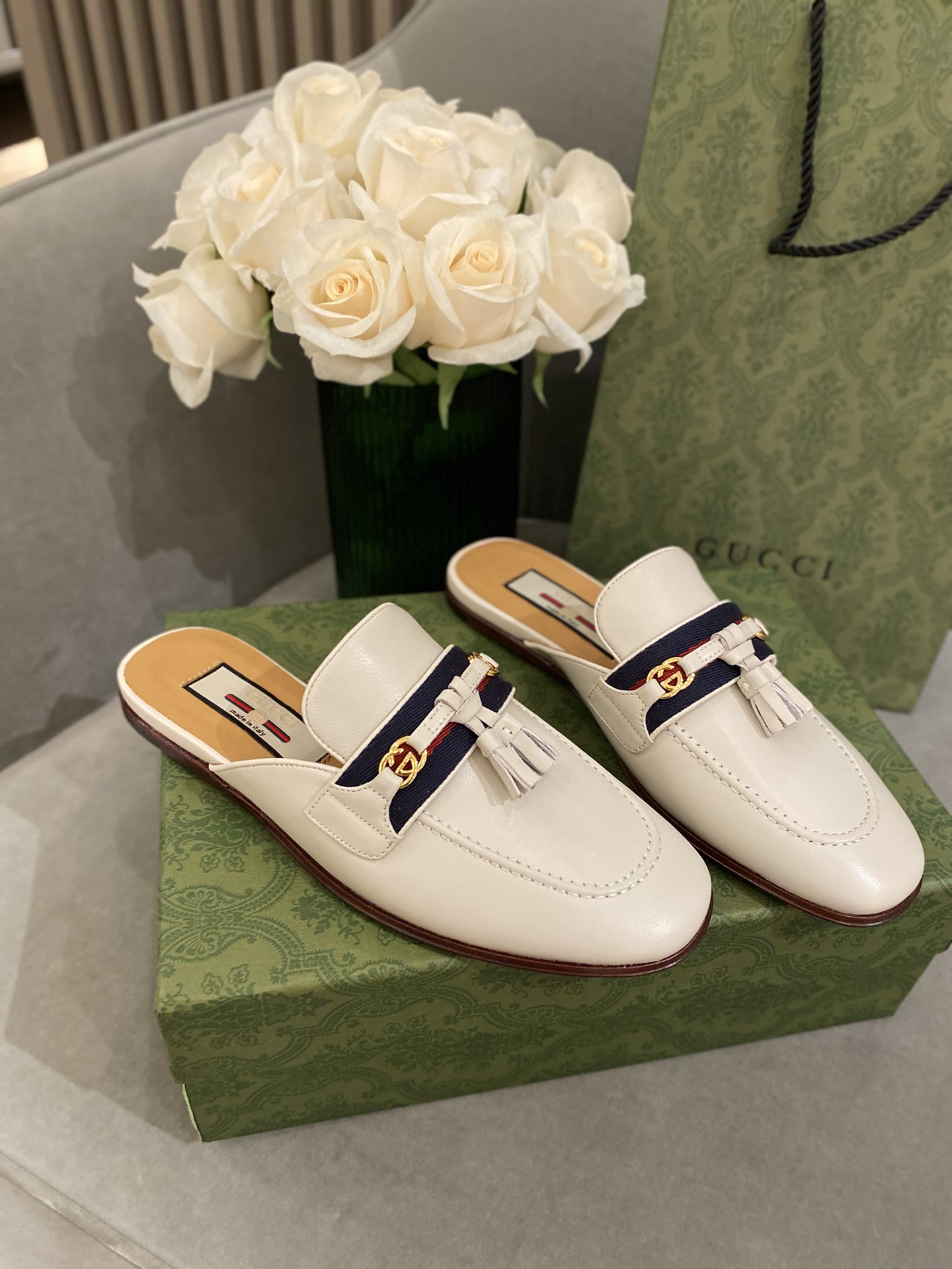 G*u*i loafers