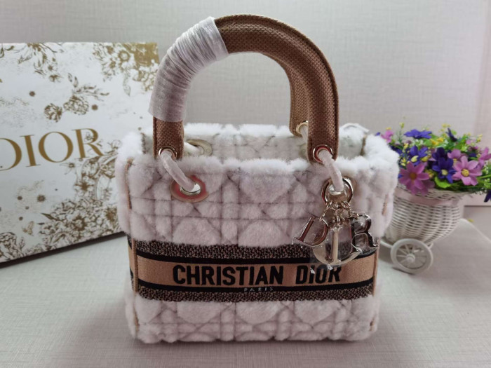 D10r bag