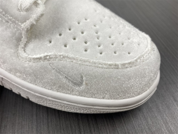 Dover Street Market x Nike Dunk Low “Triple White” DH2686-100