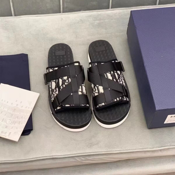 D10r homme slippers