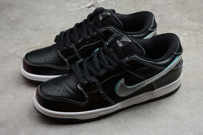 nike sb dunk low di*m*nd S*pply co black di*m*nd bv1310-001