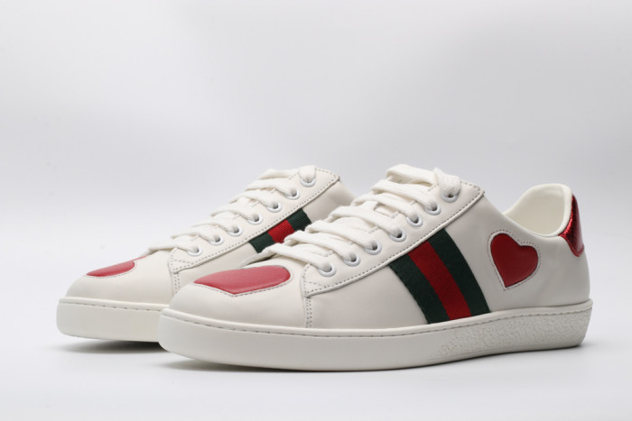 G*u*i low-top sneaker