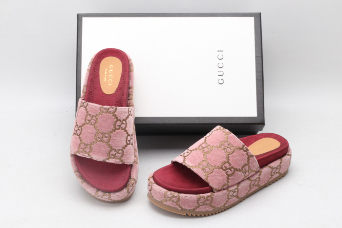 G*u*i slippers
