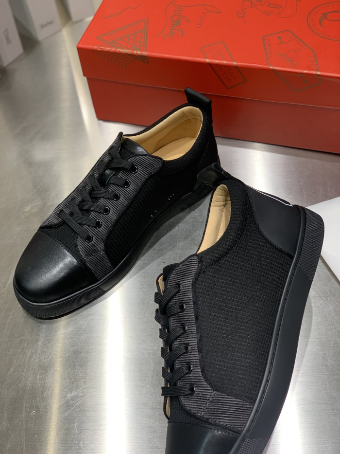 Chr1st1an louboutin l0vis junior spikes