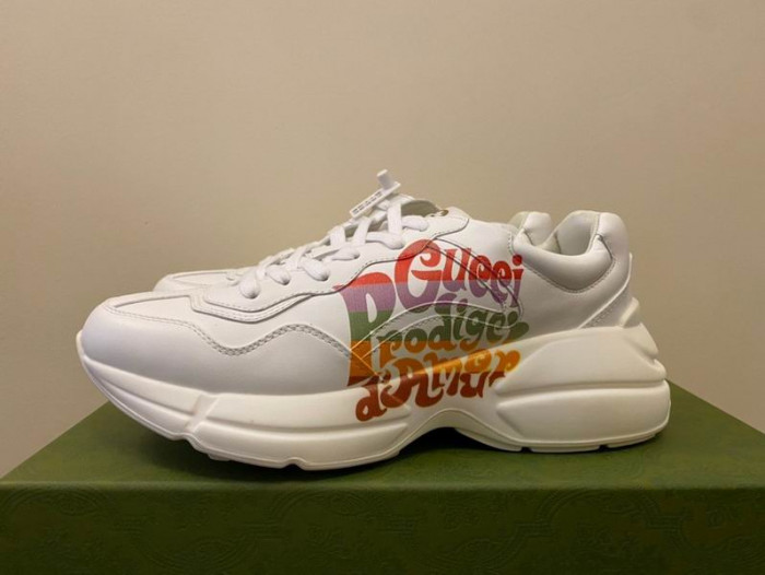 G*u*i sneaker