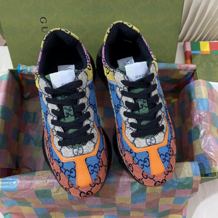 G*u*i sneaker
