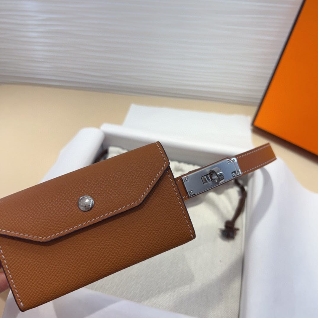 H**me5 kelly pocket 18 belt