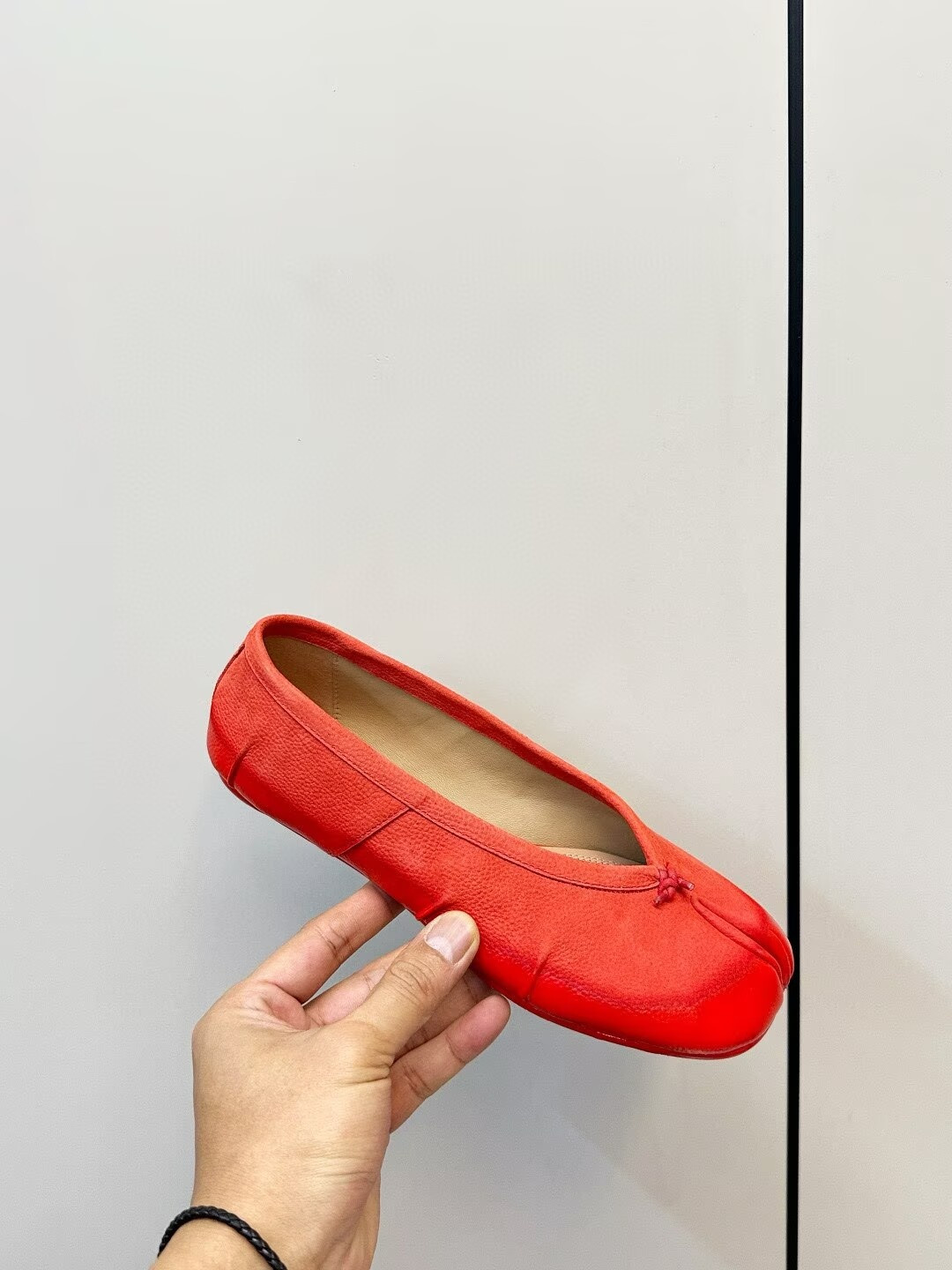 ua ma1s0n Marg*e1a tabi leather ballet flats