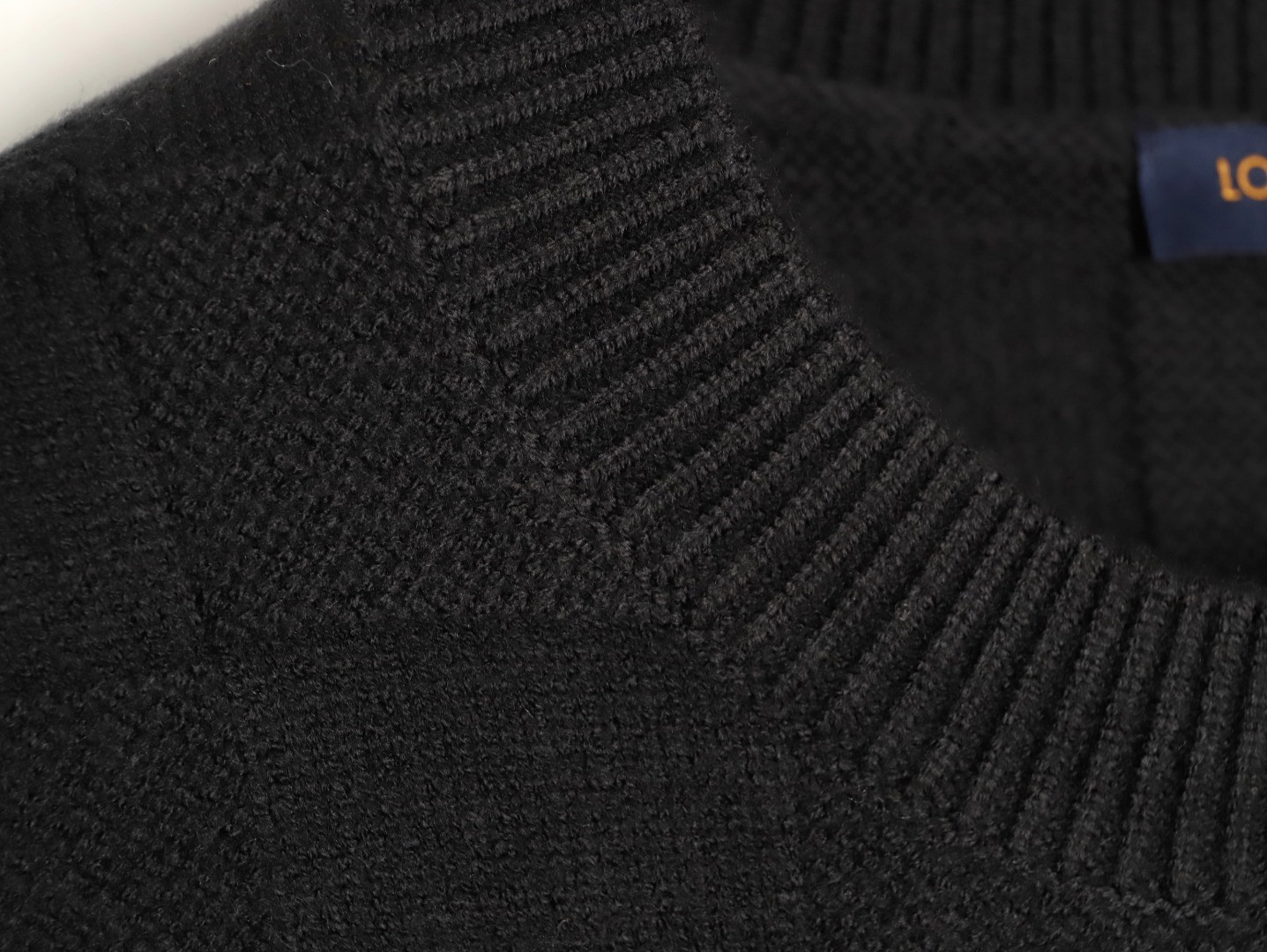 L0vis Vvtt0n LV 25ss Knitting Sweaters