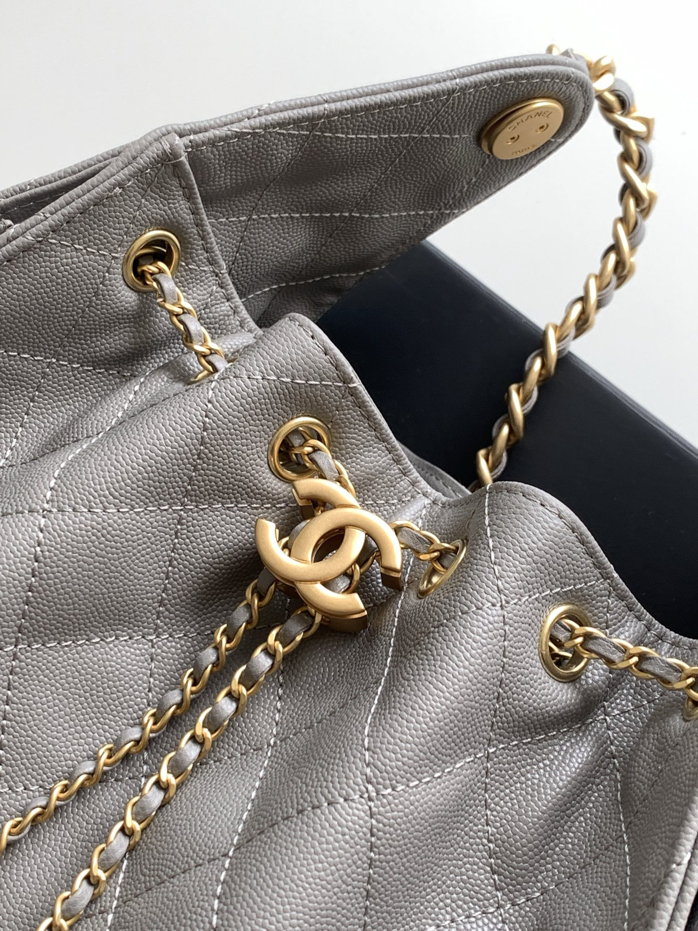 Ch**el 25c bucket bag 30x26x14cm