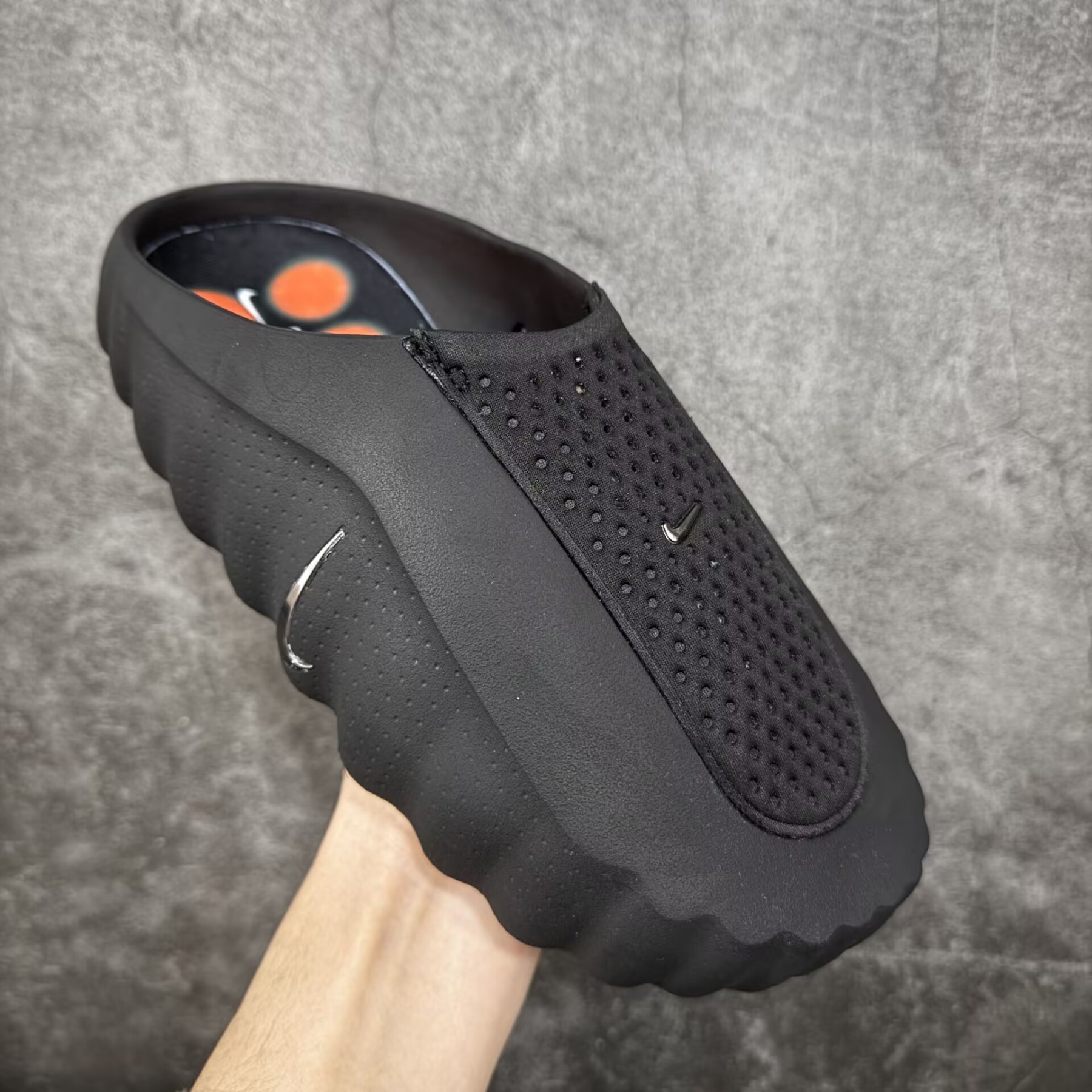 Nike Mind 001 Slide (Runs one size small)