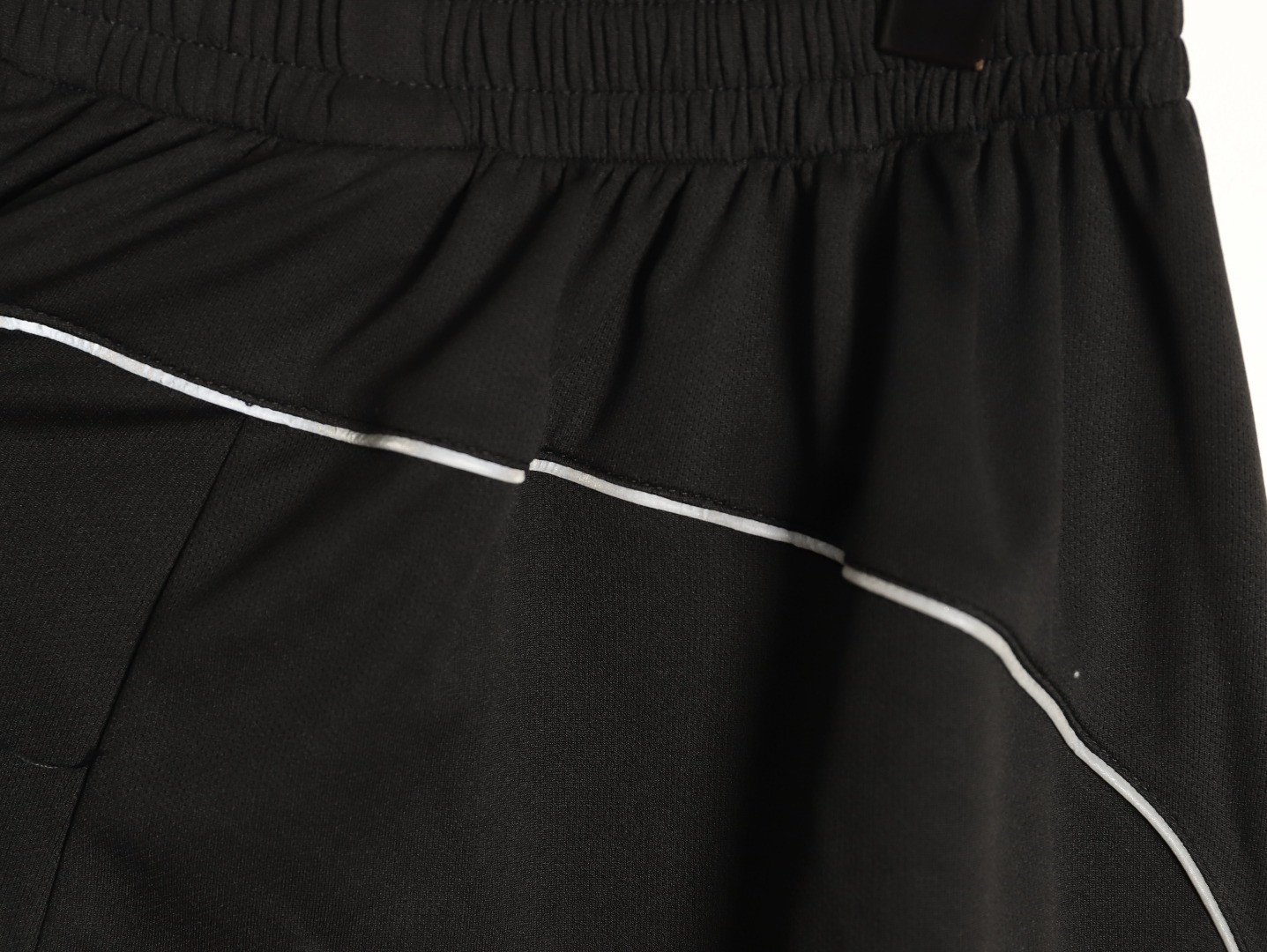 Ba1en*iaga 26ss shorts