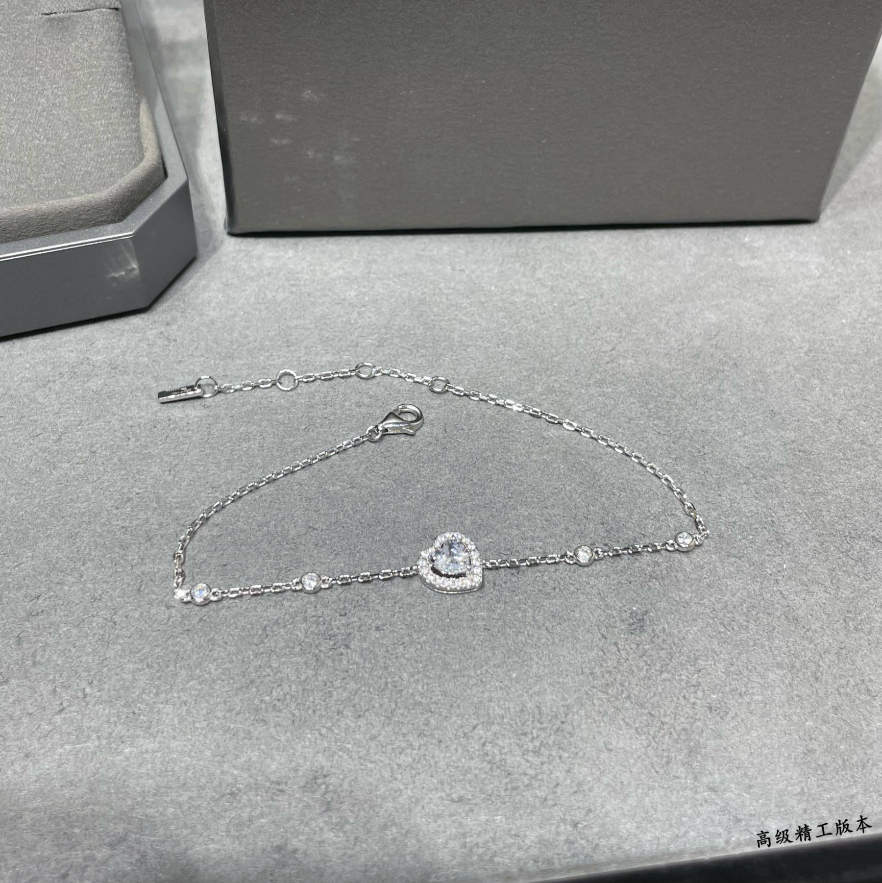 Mes1kaa joy cœur d1am0nds bracelet