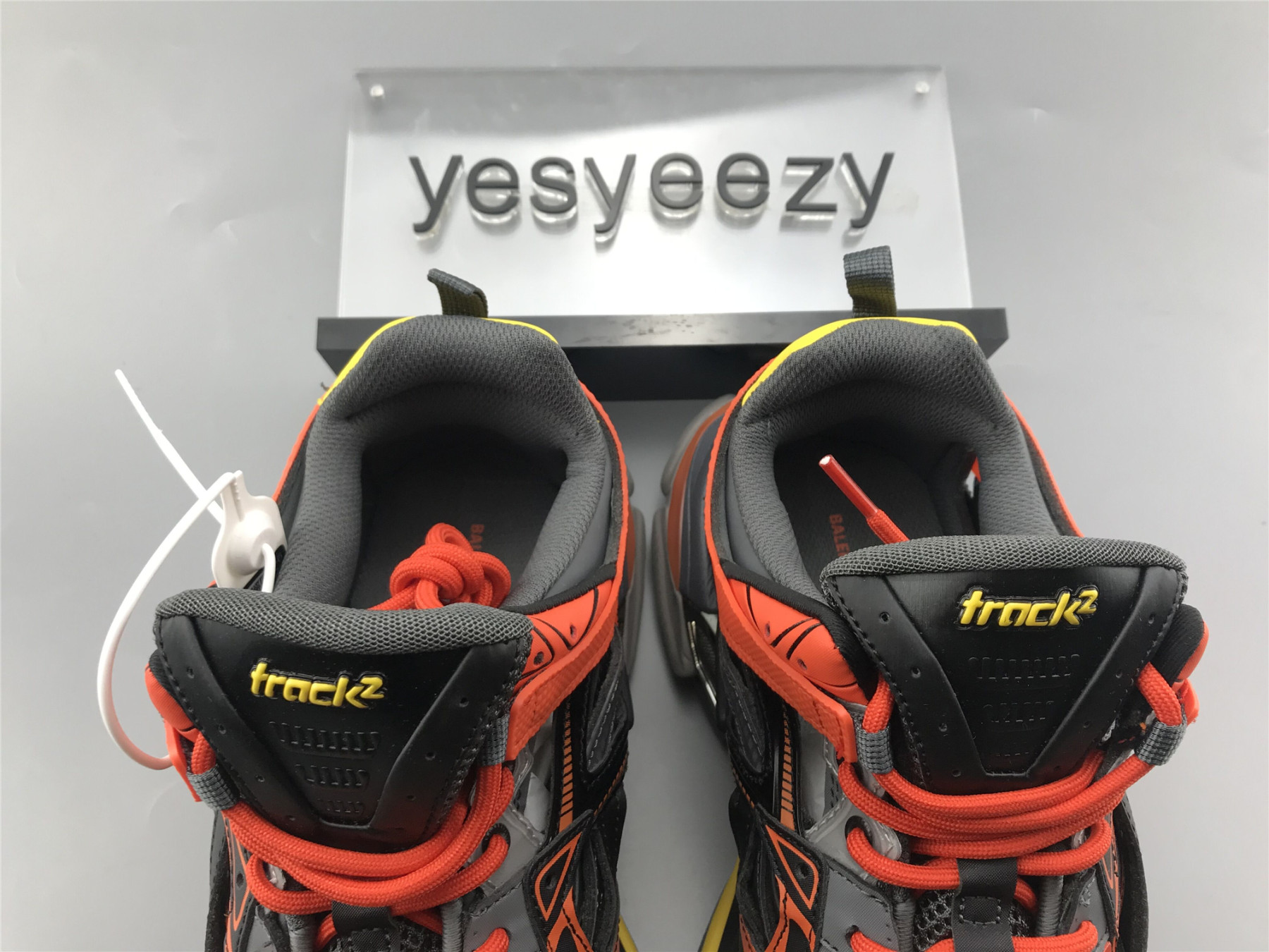 UA TRACK.2 SNEAKER ORANGE