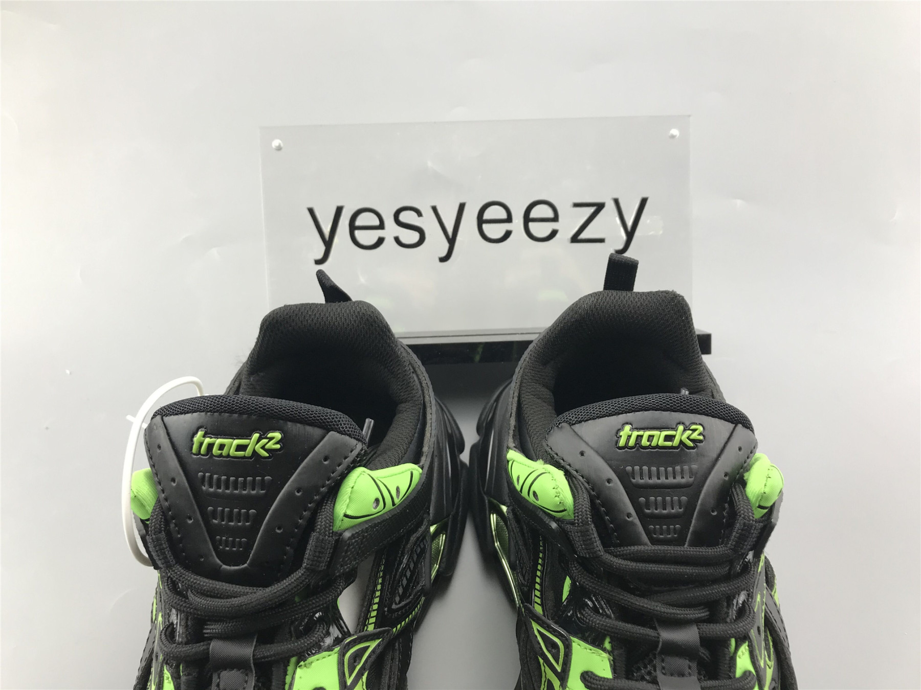 UA TRACK.2 SNEAKER NOIR VERT