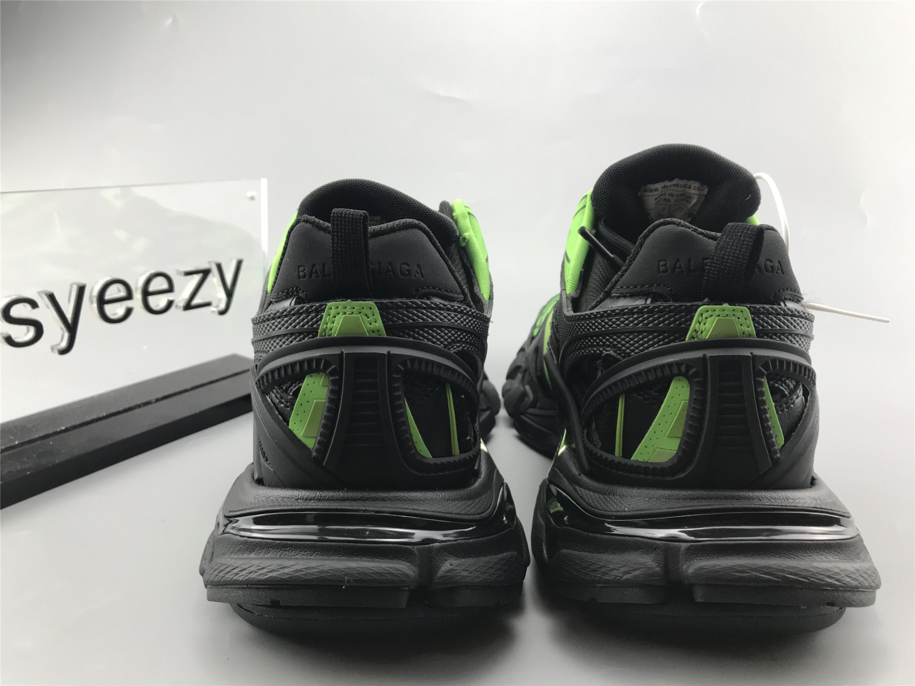 UA TRACK.2 SNEAKER NOIR VERT